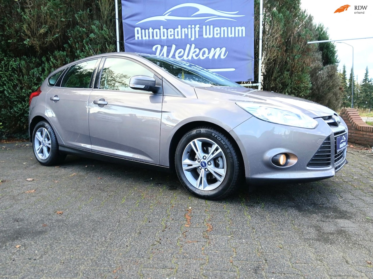 Ford Focus - 1.0 EcoBoost Edition Plus 1.0 EcoBoost Edition Plus, Slechts 49566 km, Climate control, Metallic, enz - AutoWereld.nl