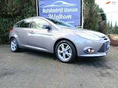Ford Focus - 1.0 EcoBoost Edition Plus, Slechts 49566 km, Climate control, Metallic, enz
