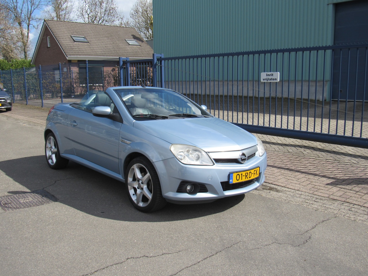 Opel Tigra TwinTop - 1.4-16V Cosmo 1.4-16V Cosmo - AutoWereld.nl