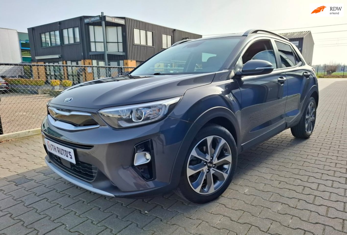 Kia Stonic - 1.0 T-GDi DynamicLine automaat / Apple care/ navi / airco - AutoWereld.nl