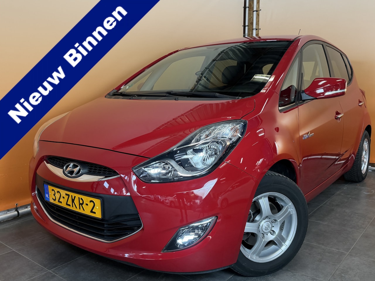 Hyundai ix20 - 1.4i i-Motion airco | bluetooth | trekhaak | lmv - AutoWereld.nl