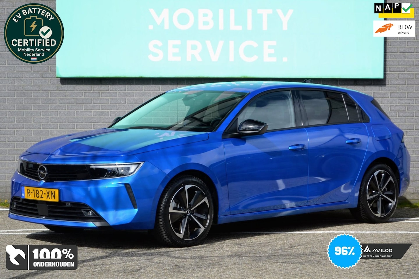 Opel Astra - 1.6 Hybrid Business Edition SOH96% CarPlay LED VC Clima Camera - AutoWereld.nl