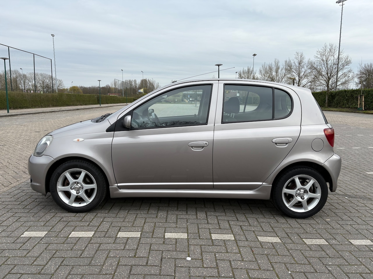 Toyota Yaris - 1.5-16V VVT-i T-Sport - AutoWereld.nl