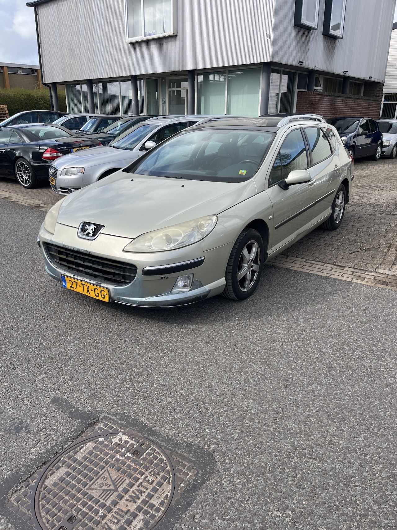 Peugeot 407 SW - 1.8-16V XR Pack LET OP: Auto heeft lekke koppakking Zo mee,is beperkt rijdbaar,Apk 24-07-2 - AutoWereld.nl