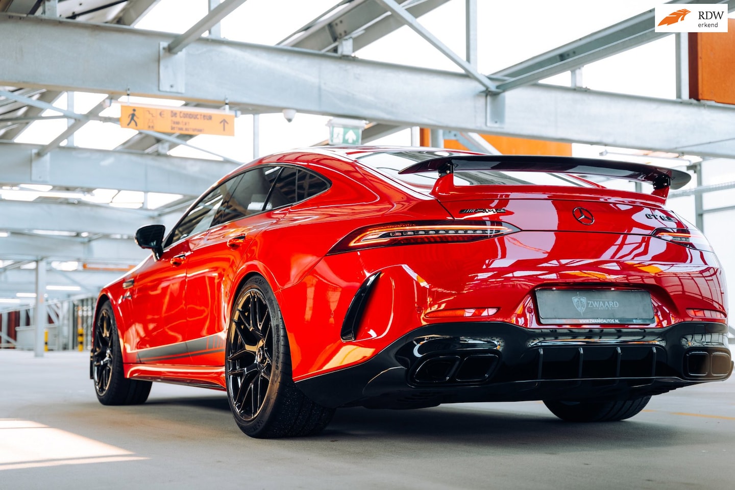 Mercedes-Benz AMG GT 4-Door Coupe - AMG 63 S 4MATIC+ Premium Plus Edition 1 l VDOH l Garantie tot 07/26 l 4D Burmester l Schui - AutoWereld.nl