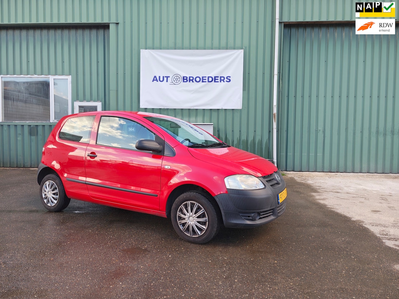 Volkswagen Fox - 1.4 Trendline INRUIL VERKREGEN - AIRCO - - AutoWereld.nl