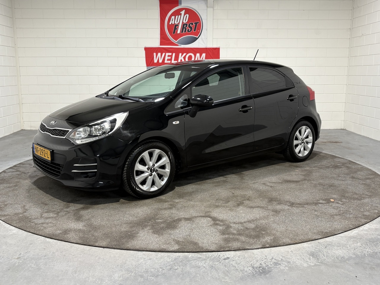 Kia Rio - 1.2 CVVT DynamicLine 1.2 CVVT DynamicLine, Volledig dealer onderhouden, Achteruitrijcamera, Cruise, Climate con - AutoWereld.nl