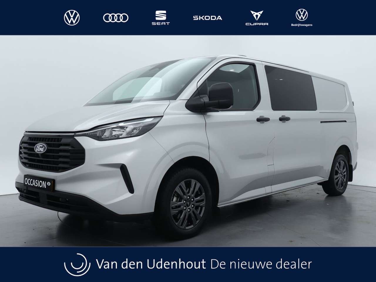 Ford Transit Custom - L2H1 Dubbel Cabine 320 2.0 TDI 150pk / 5-persoons / BPM-vrij - AutoWereld.nl