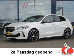 BMW 1-serie - M135i xDrive Executive Edition 306 PK, Full LED / Carplay / PDC / Stoelverwarming / 19' M