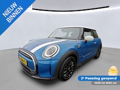 MINI Cooper - 1.5 Camden Edition NL-AUTO | LAGE KM STAND | NAVI | 1/2 LEDER