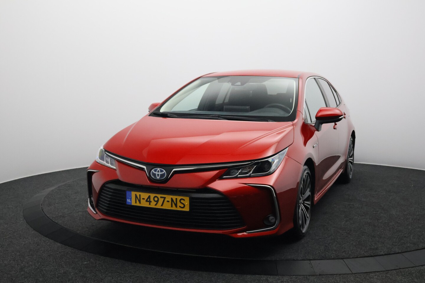 Toyota Corolla - 1.8 Hybrid Dynamic | 16.000 KM | Camera | Carplay&Android | DAB - AutoWereld.nl