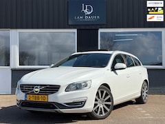 Volvo V60 - 2.4 D6 AWD Plug-In Hybrid Summum / Schuifdak /Leer