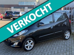 Hyundai i10 - 1.2 i-Catcher 86PK 4cilinder 1e eigenaar NL AUTO NAP Airco l PDC l LMV l MTF-stuur DEALER