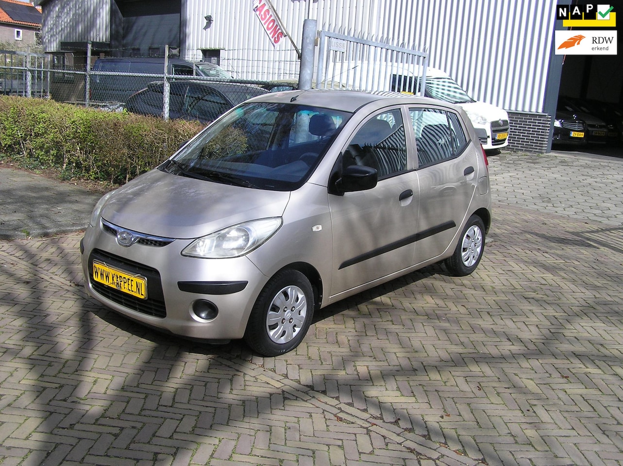 Hyundai i10 - 1.1 Active 101 d km nap 2e eigenaar stuurbekr nieuwe apk - AutoWereld.nl
