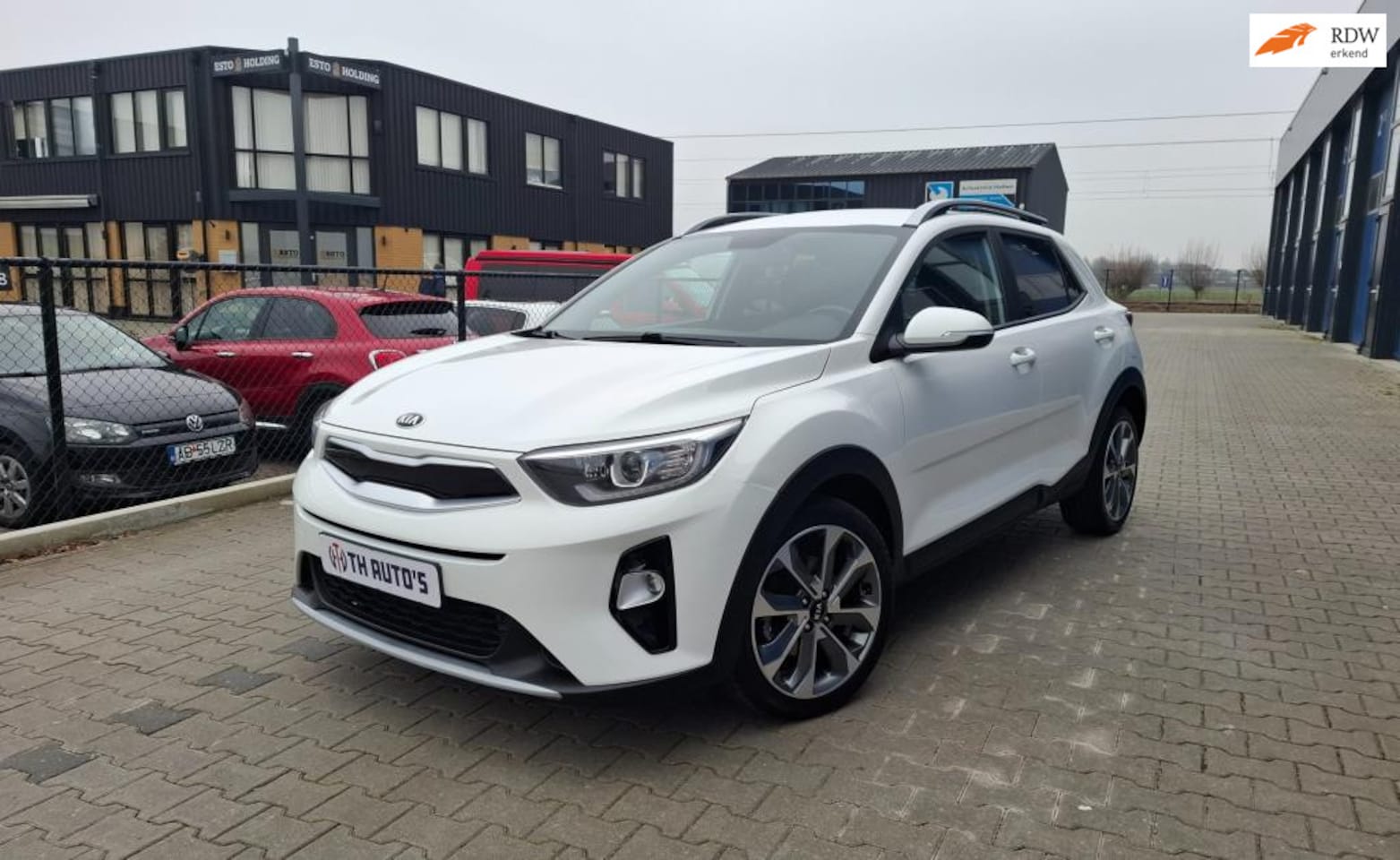 Kia Stonic - 1.0 T-GDi ExecutiveLine / automaat / apple care / airco /navi / camera - AutoWereld.nl