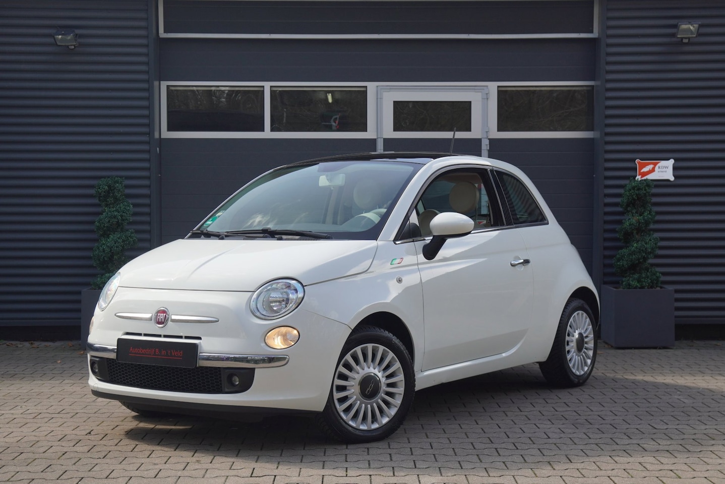 Fiat 500 - 1.2 Lounge PANORAMADAK PARK.SENSOREN AIRCO - AutoWereld.nl