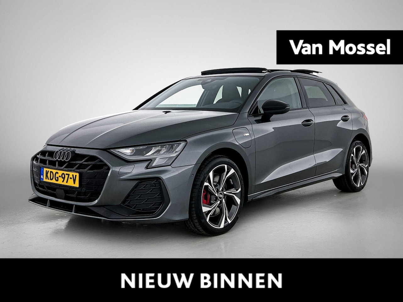 Audi A3 Sportback - 45 TFSI e S edition Competition | WORDT VERWACHT | AUTOMAAT | PANORAMADAK | STOELVERWARMIN - AutoWereld.nl