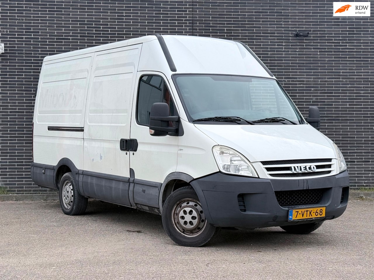 Iveco Daily - 35 S 12V 330 H2 35S12V 330 H2 - AutoWereld.nl