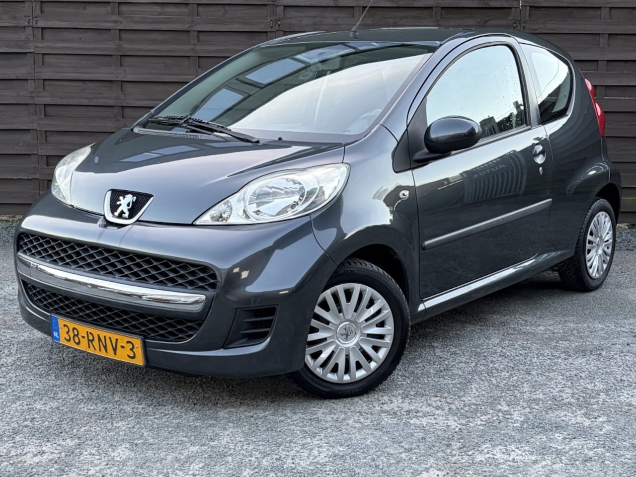Peugeot 107 - 1.0-12V XS / Airco / Nieuwe Koppeling / NAP - AutoWereld.nl