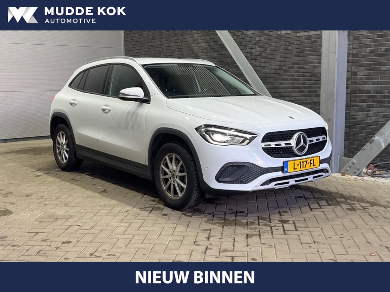 Mercedes-Benz GLA-Klasse - 180 Business Solution | Aut | Stoelverwarming | Getint Glas | Camera | Cruise Control - AutoWereld.nl