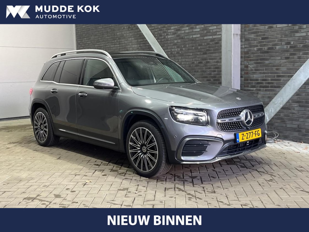 Mercedes-Benz GLB - 200 AMG Line | Panoramadak | Head-Up | Burmester Audio | Trekhaak | 360° Camera - AutoWereld.nl