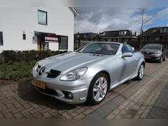 Mercedes-Benz SLK-klasse - 350 v6 AUT AMG|NAVIGATIE|XENON|PDC|AIRCO|LEDER|272PK