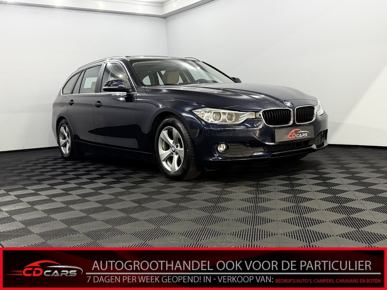 BMW 3-serie Touring - 320d EfficientDynamics Edition High Executive Upgr Panoramadak, Navi, Leder, Stoelverwarmi - AutoWereld.nl