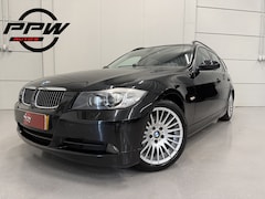 BMW 3-serie Touring - 325i High Exe 6-CILINDER/LEER-SPORT/XENON/TREKHAAK/STOELVERW/ECC/CRUISE/BLUETOOTH/17"LMV/P