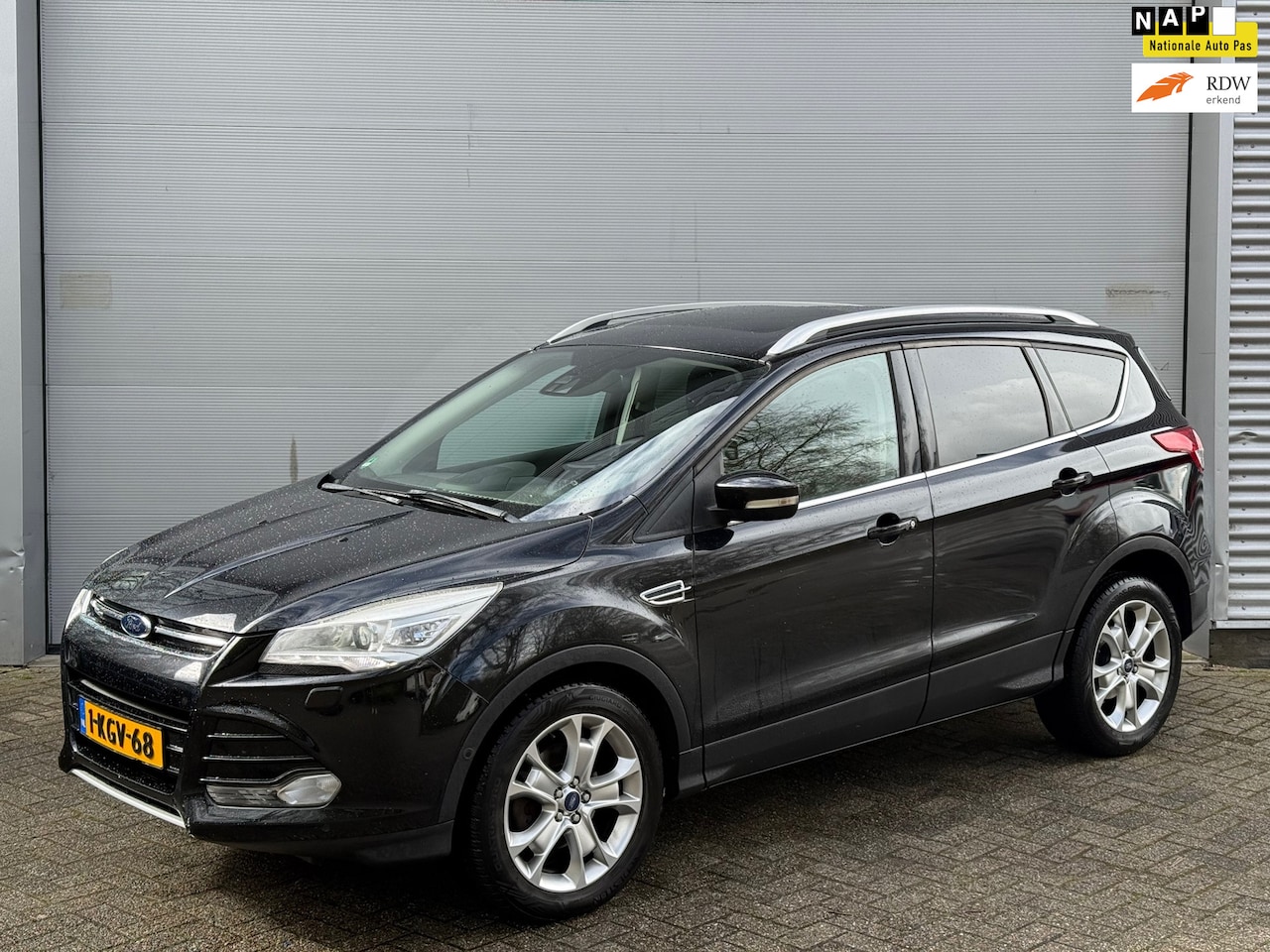 Ford Kuga - 1.6 Titanium l Pano l Climate l Camera l Lane Assist l Xenon l Trekhaak l Cruise l - AutoWereld.nl
