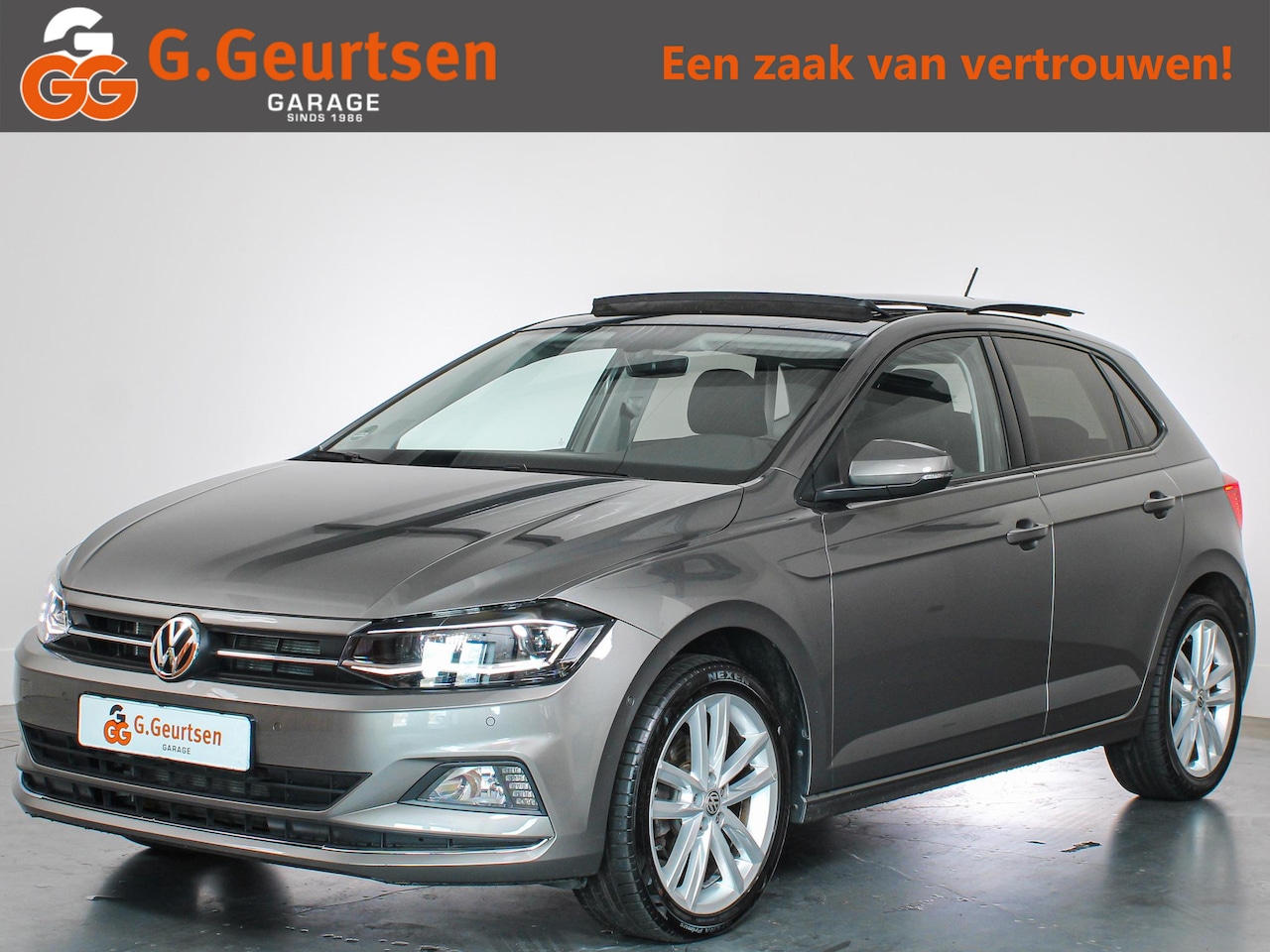 Volkswagen Polo - 1.0 TSI Highline Panoramadak, LED, Stoelverwarming, PDC, - AutoWereld.nl