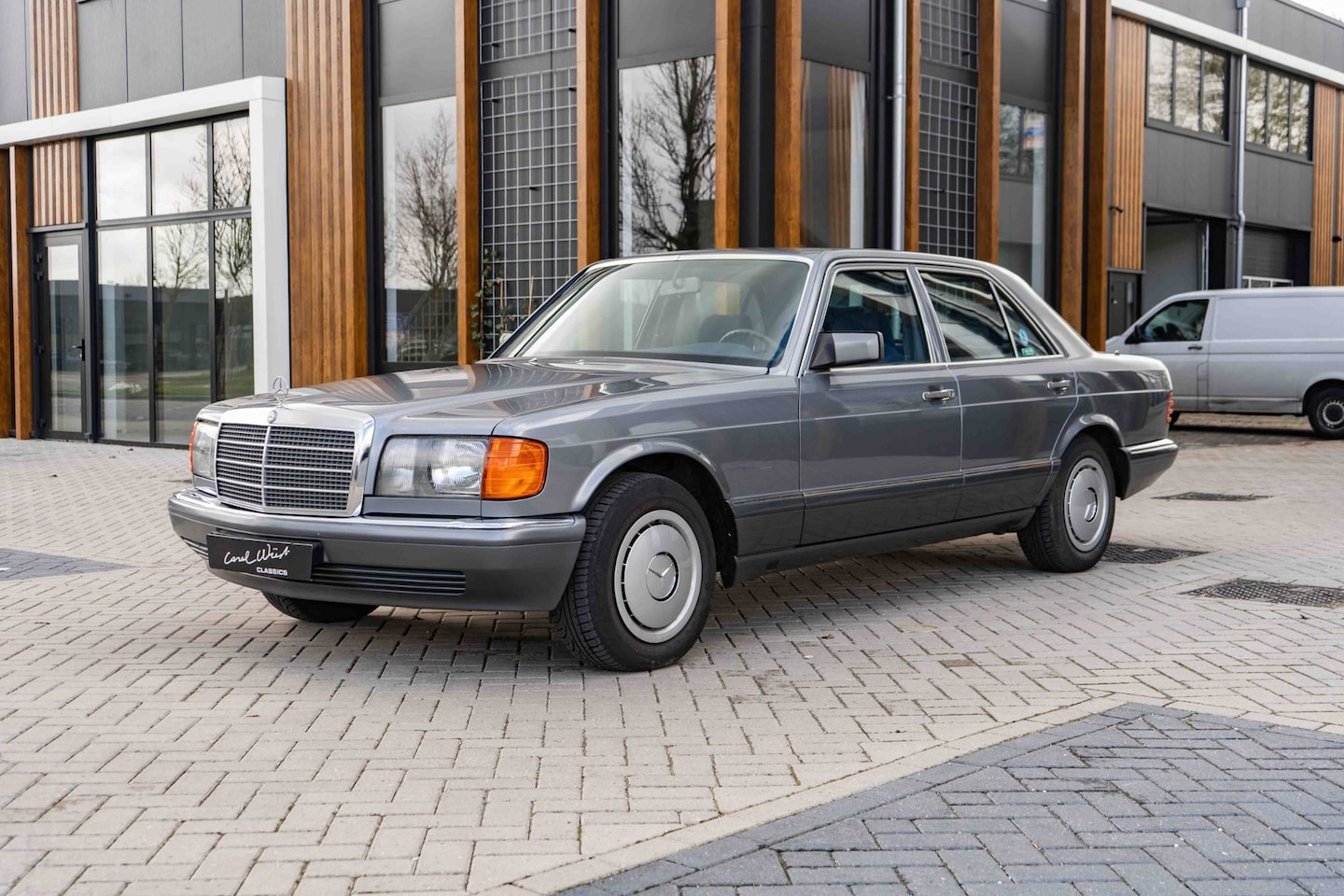 MERCEDES-BENZ 260 SE U9
