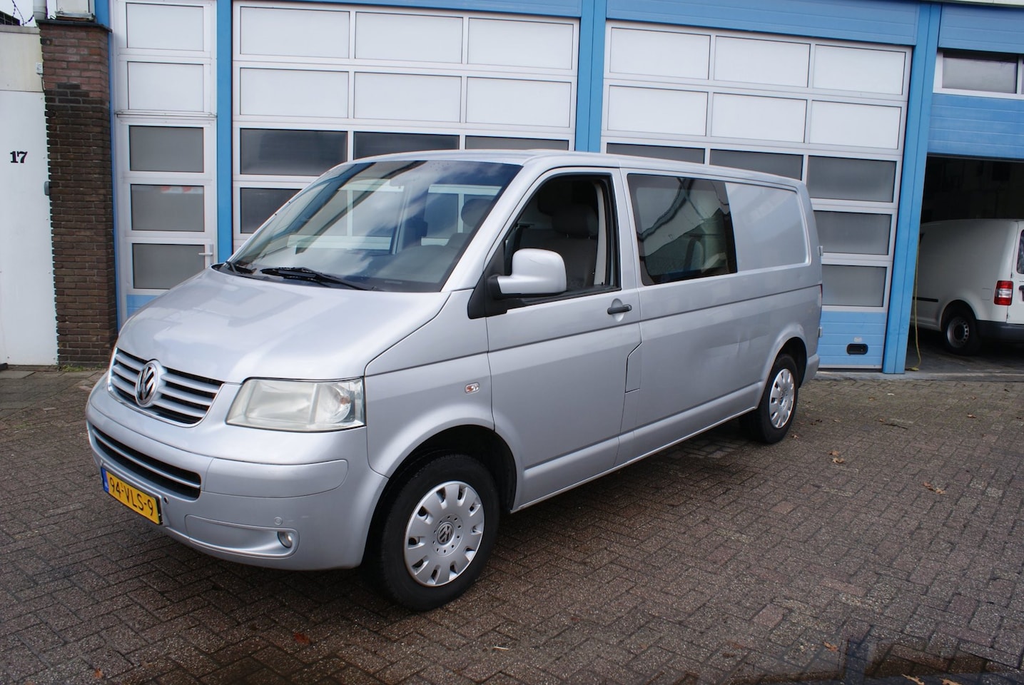 Volkswagen Transporter - 2.5 TDI 340 dubel cab - AutoWereld.nl