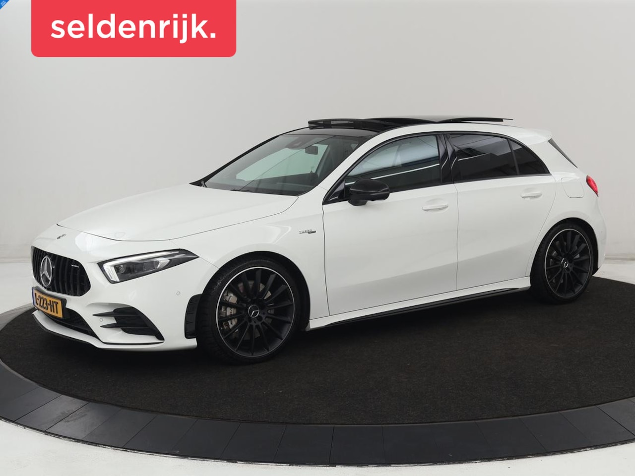 Mercedes-Benz A-klasse - AMG 35 4Matic Night | Panoramadak | Carplay | Widescreen | Stoelverwarming | Burmester | 3 - AutoWereld.nl