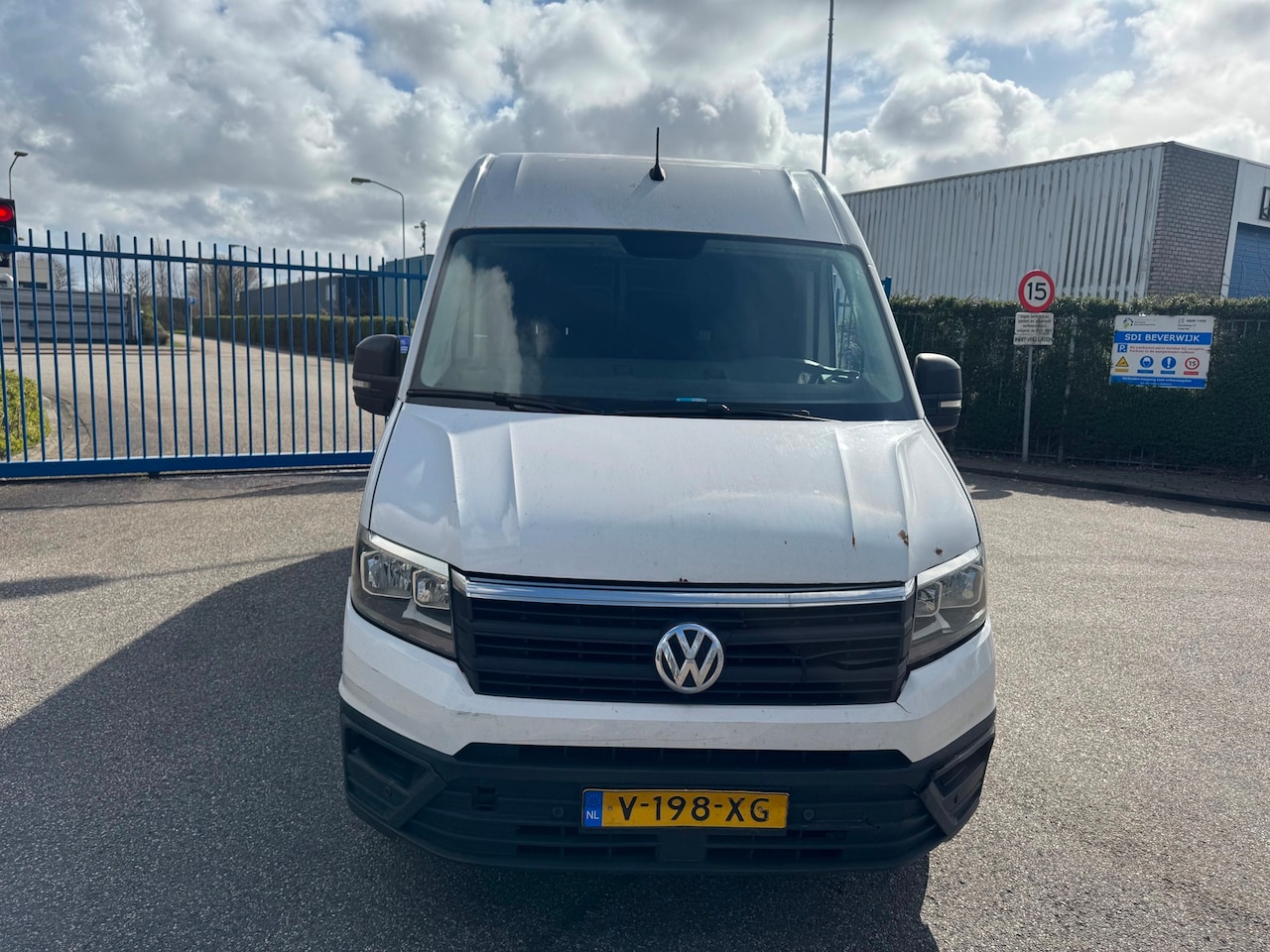 Volkswagen Crafter - 35 2.0 TDI L4H3 Comfortline 35 2.0 TDI L4H3 Comfortline - AutoWereld.nl
