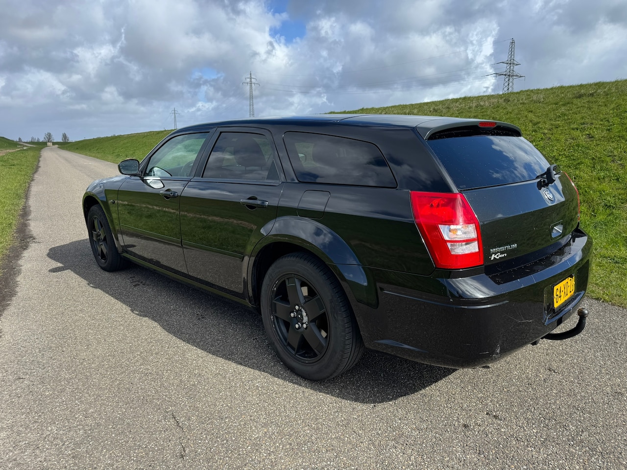 Dodge Magnum - 3.5 v6 - AutoWereld.nl