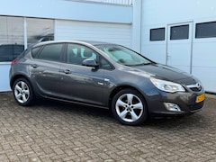 Opel Astra - 1.6 Edition NAVIGATIE+CRUISE+PDC+AIRCO+APK 04-10-2026+