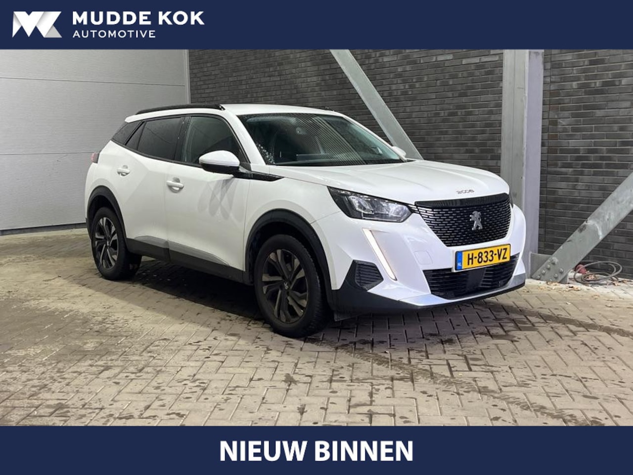 Peugeot 2008 - 1.2 PureTech Allure | 360° Camera | Getint Glas | Apple Carplay | 17 Inch - AutoWereld.nl