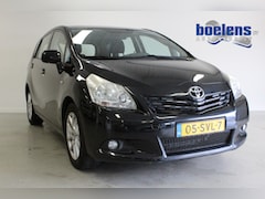Toyota Verso - 1.8 VVT-i Business | PANO-DAK | CLIMA | PDC-A | TREKHAAK | CRUISE | NAVIGATIE | CAMERA | C