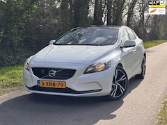 Volvo V40 - 1.6 D2 Momentum Business | Cruise control + Navi |