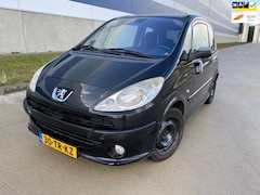 Peugeot 1007 - 1.4 Sesam Gentry AIRCO/NAP/ELEK.RMN