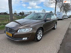 Volvo V70 - 1.6 D2 Momentum Lage km stand