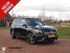 Mercedes-Benz GLB - 200 Business Solution AMG 7 persoons | Panoramadak | Trekhaak | Burmester | Sfeerverlichti