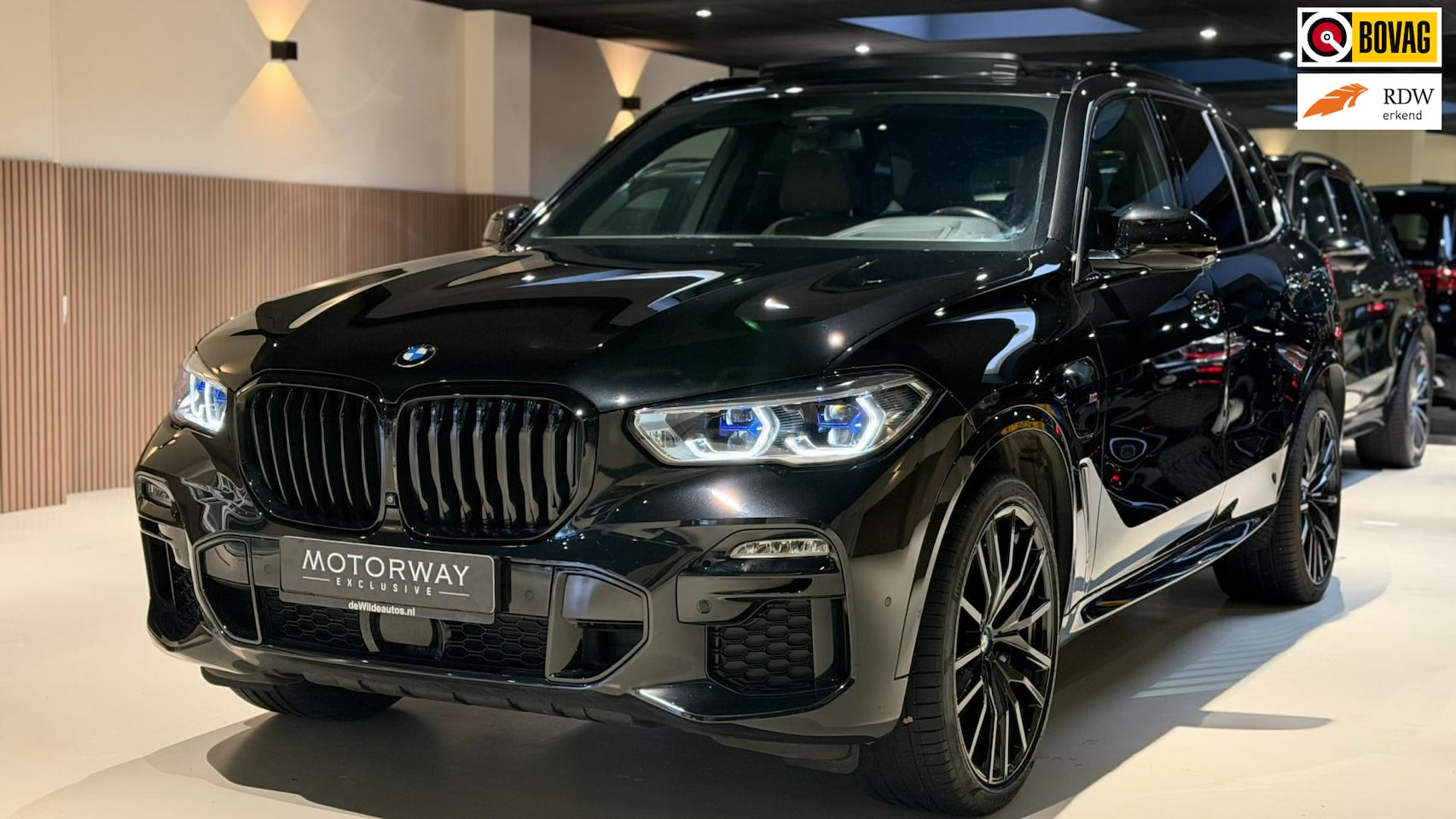 BMW X5 - XDrive45e M-Sport xDrive Laser|Pano|360|Keyless|HUD|H&K - AutoWereld.nl