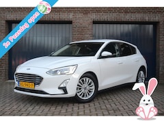 Ford Focus - 1.0 EcoBoost Automaat Titanium Business | Keyless | Cruise | Clima | Parkeersensoren