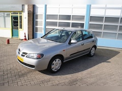 Nissan Almera - 1.8 Acenta binnen slaper