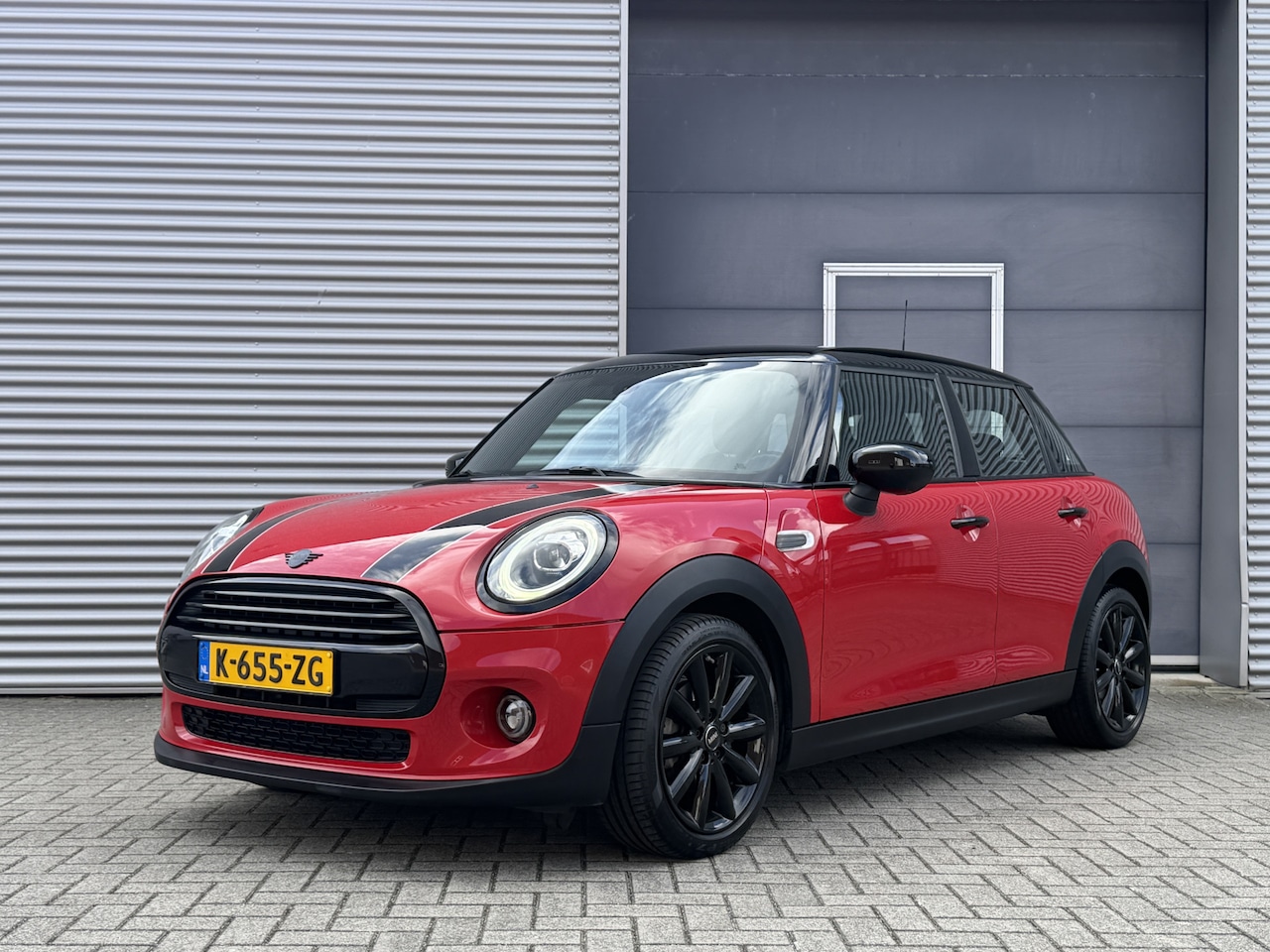 MINI Cooper - Mini 1.5 Dalston Edition I Aut. I 5 Deurs I Navi I Camera I Sportstoelen - AutoWereld.nl