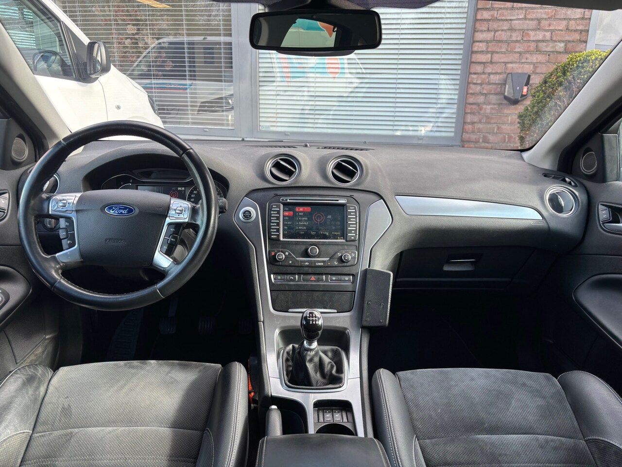 Ford Mondeo - 1.6 TDCi ECOnetic Titanium In perfecte staat technisch en optisch netjes. - AutoWereld.nl