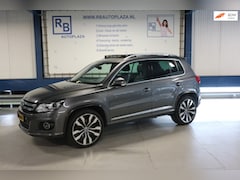 Volkswagen Tiguan - 2.0 TDI R-Line Edition 4Motion AUTOMAAT/ PANO/ FULL HISTORY
