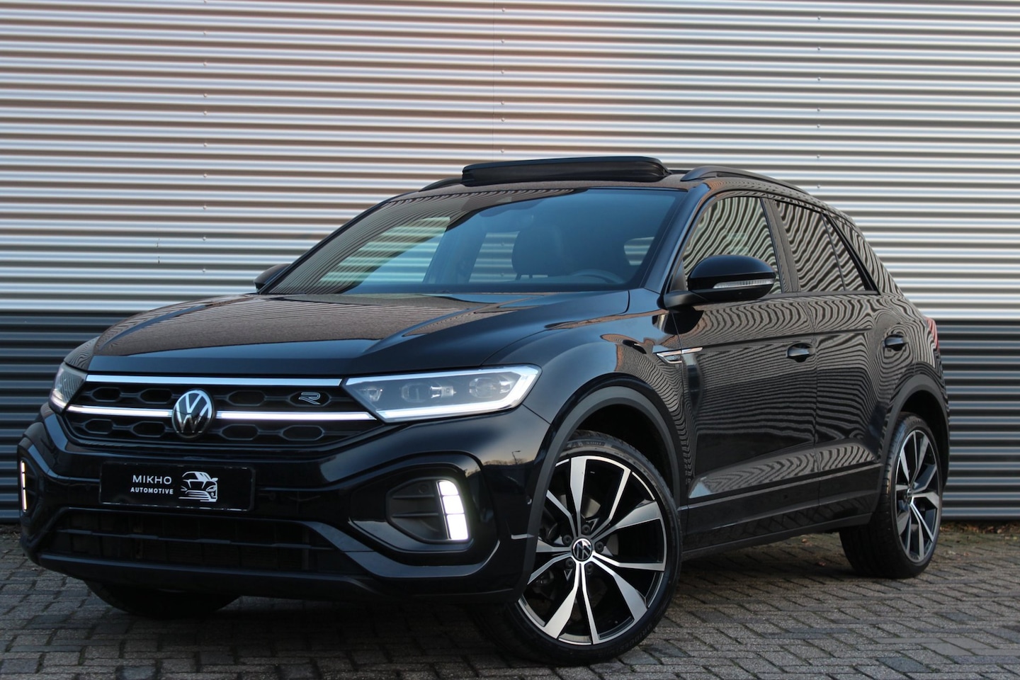 Volkswagen T-Roc - 1.5 TSI 3x R-Line | Panoramadak | IQ Light | Virtual cockpit | Navigatie | Apple carplay | - AutoWereld.nl