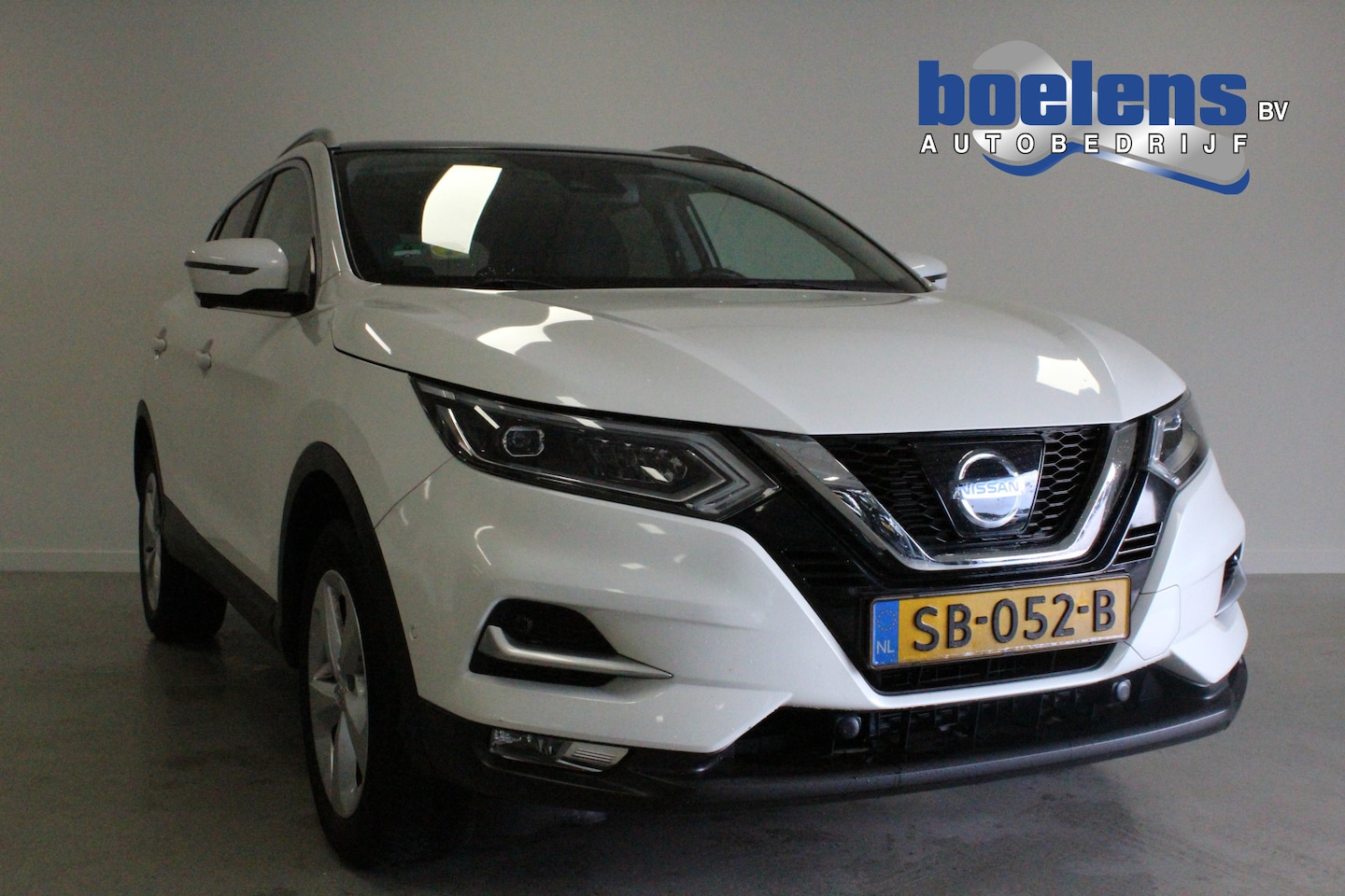 Nissan Qashqai - 1.5 dCi Business Edition | PANO-DAK | TREKHAAK | STOEL-VERW | CAMERA | BLINDSPOT | KEYLESS - AutoWereld.nl